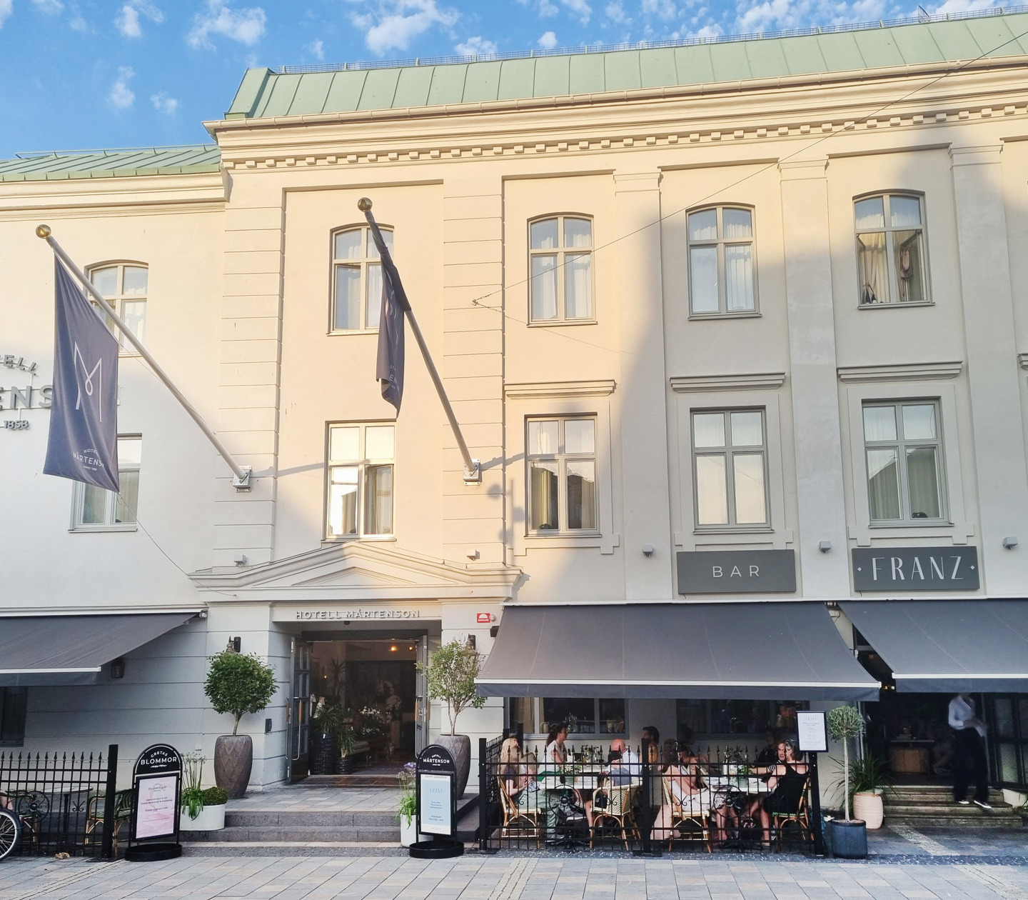 Fasaden på Elite Hotell Mårtensson i Halmstad