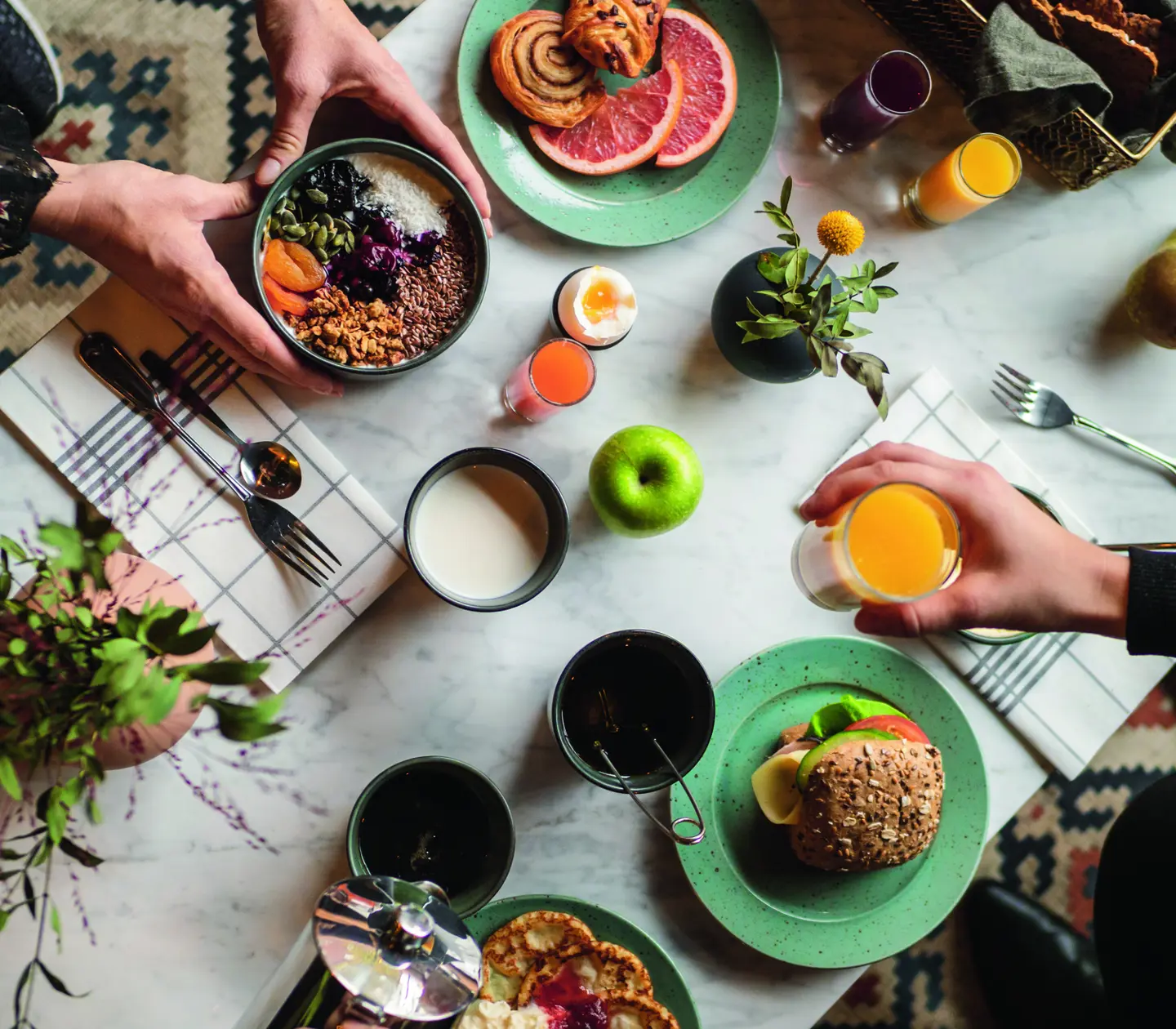 Ett härligt uppdukat frukostbord