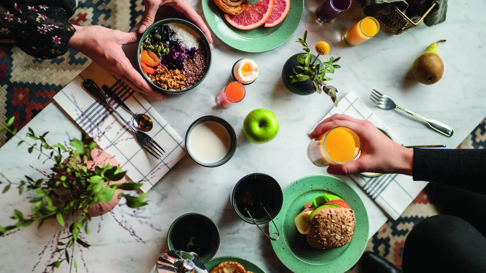 Ett härligt uppdukat frukostbord