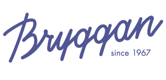 Logotyp med texten "Bryggan since 1967" i blå stil.