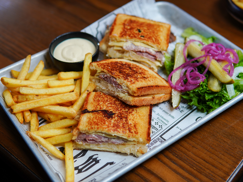 Rueben Sandwich Bishops Arms