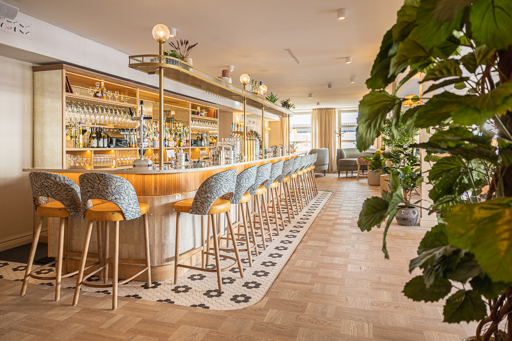 Bar with high chairs