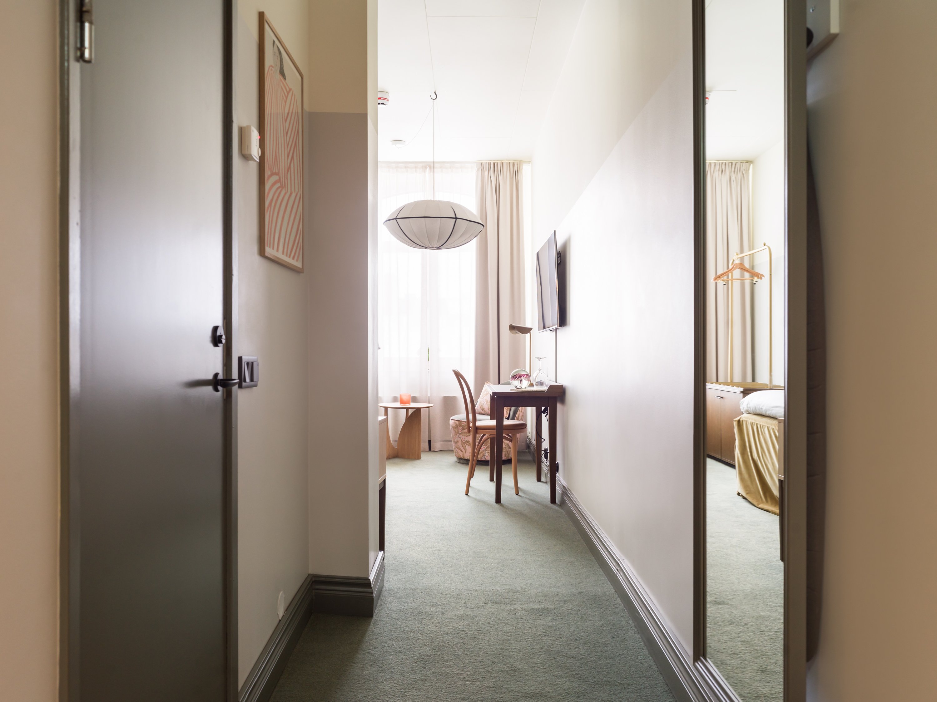 Hall in till enkelrum