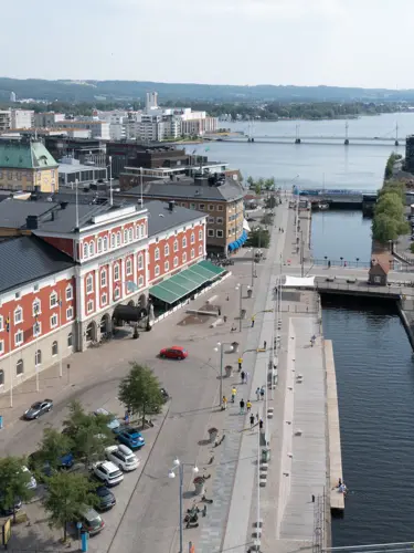 Den röda fasaden av Elite Stora Hotellet i Jönköping