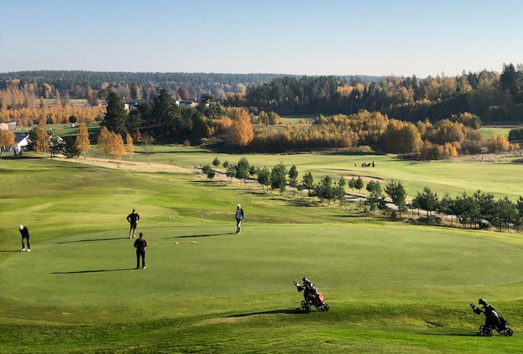 Golfbana hos Bryngfjorden