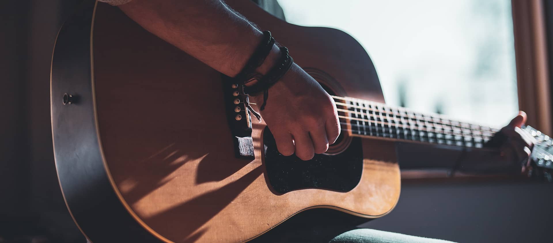 Missa inte Guitars - The Museum när du besöker Umeå.