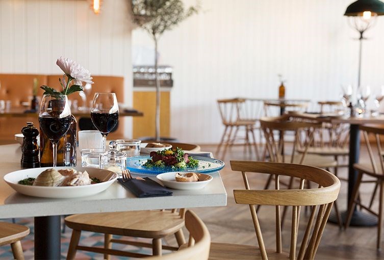 Restaurang Artonnittiosju i Umeå