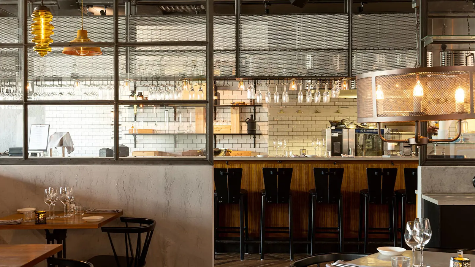The bar counter in the Mimersalen dining room