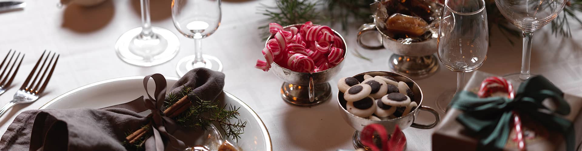 Olika typer av godis på julbord