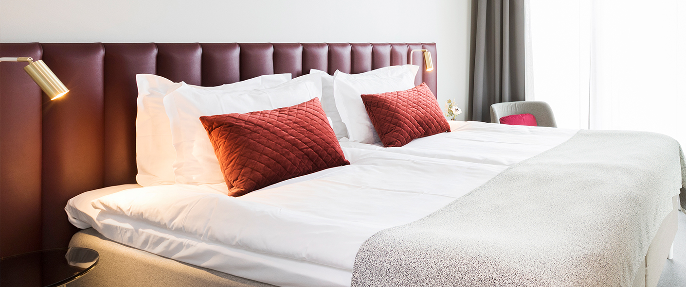 En hotellsäng