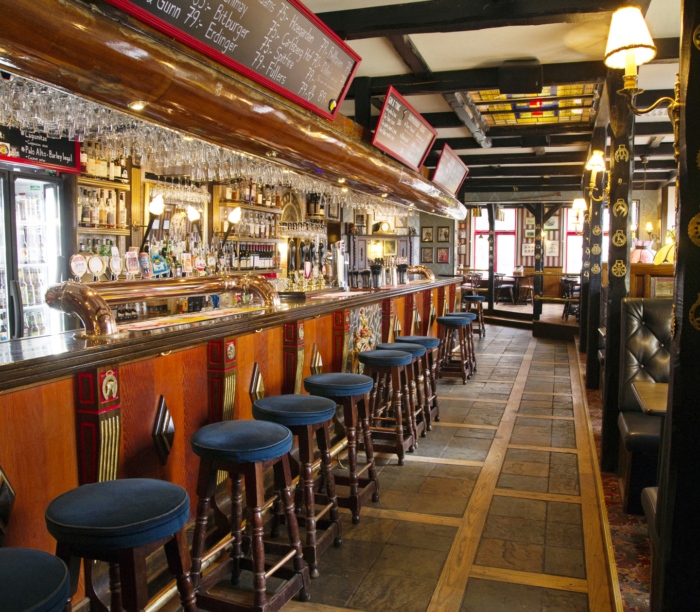 A british style bar