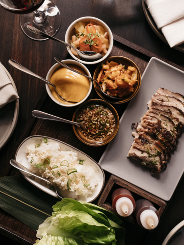 Fint uppdukad japansk mat på Tako i Stockholm