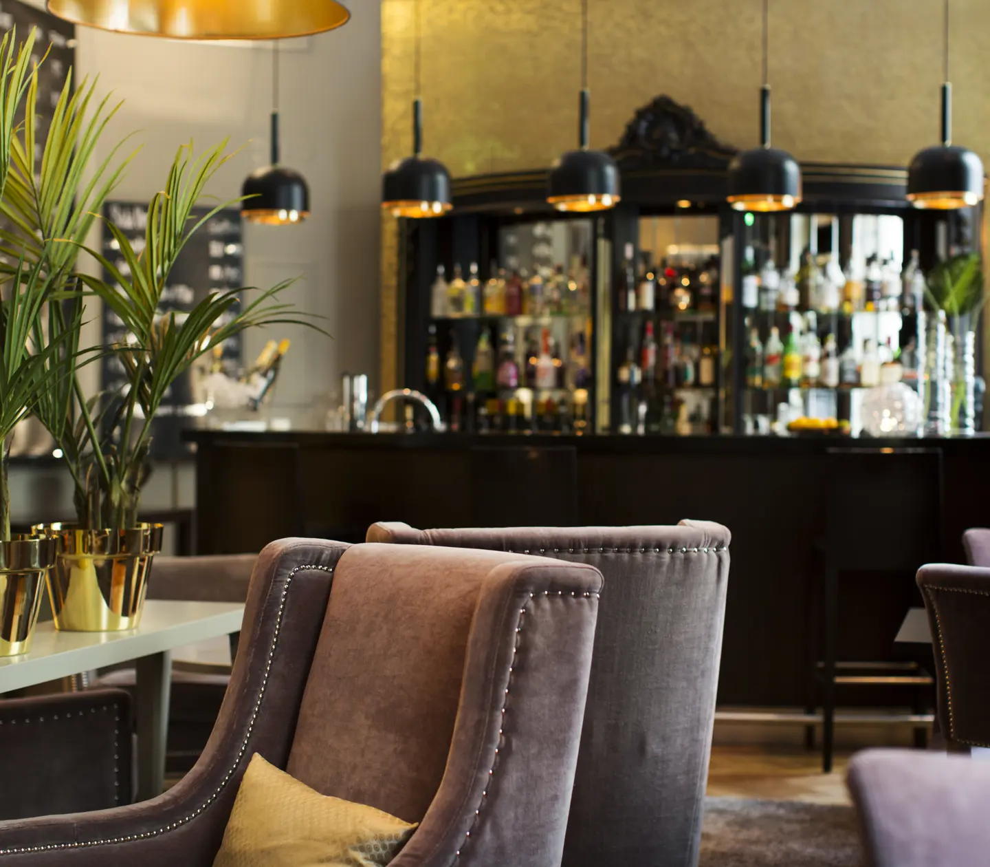 The lobby bar at Elite Hotel Knaust