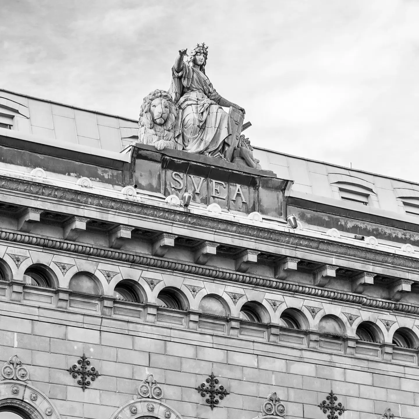 Svartvit bild av Sveahuset i Göteborg