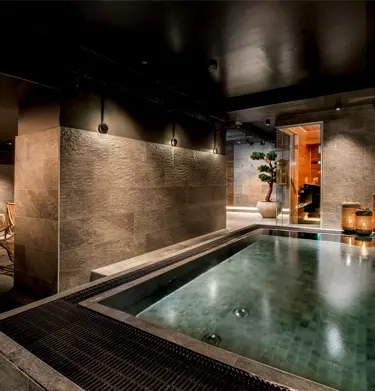 Relaxavdelning med pool