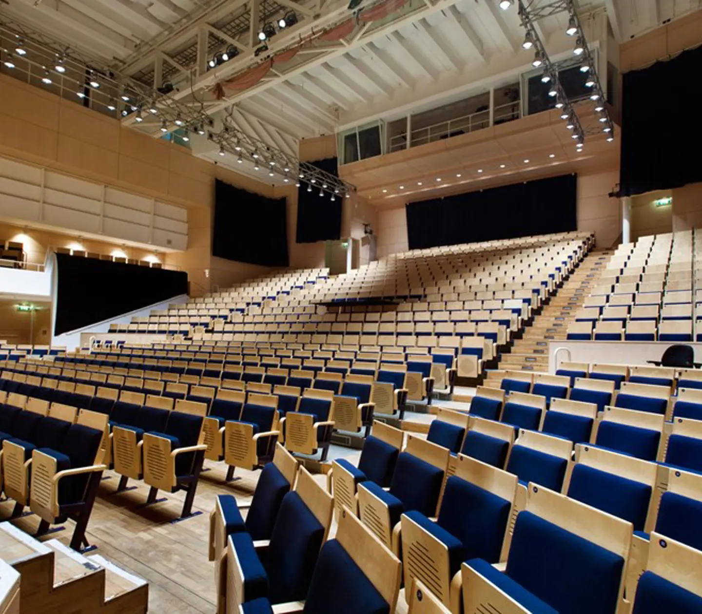 Stor konferenssal